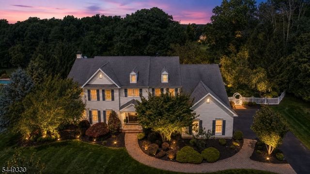 4 Middlesworth Farm Rd, Washington Twp., NJ 07853