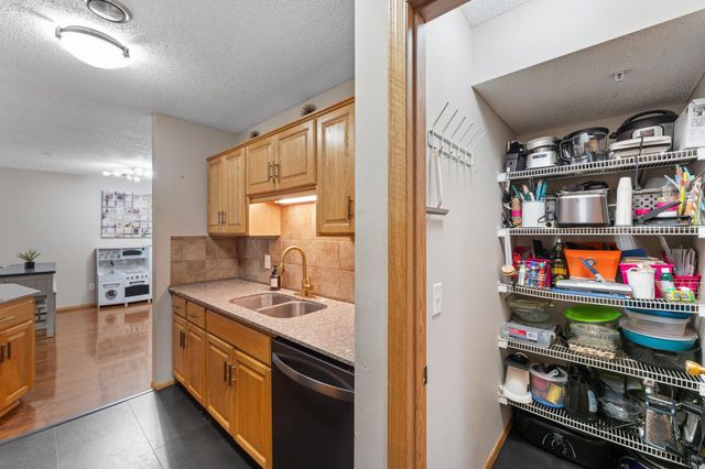 5677 100th Lane N, Brooklyn Park, MN 55443