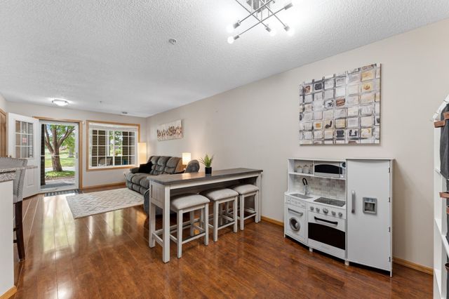 5677 100th Lane N, Brooklyn Park, MN 55443