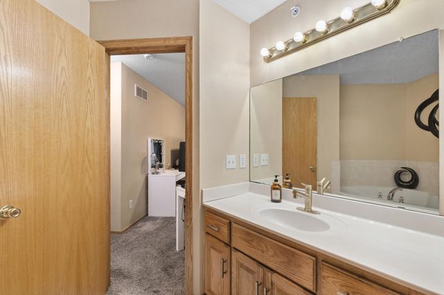 5677 100th Lane N, Brooklyn Park, MN 55443