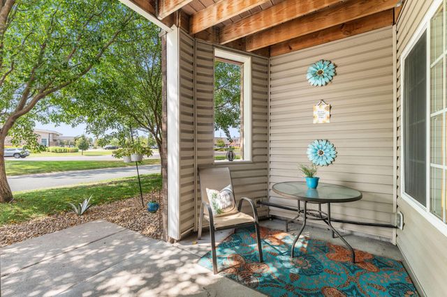 5677 100th Lane N, Brooklyn Park, MN 55443