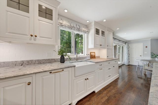 1 Grist Mill Lane, Hingham, MA 02043