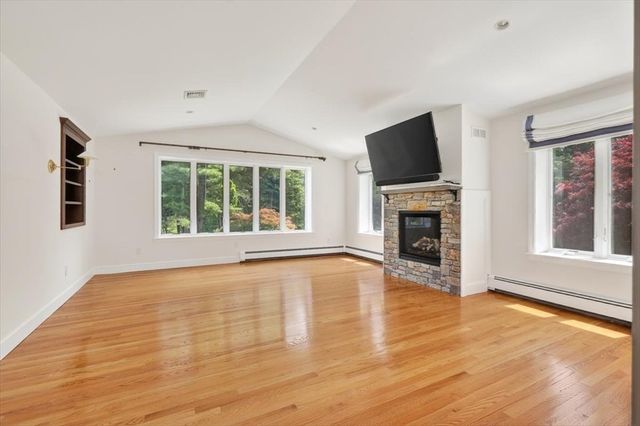 1 Grist Mill Lane, Hingham, MA 02043