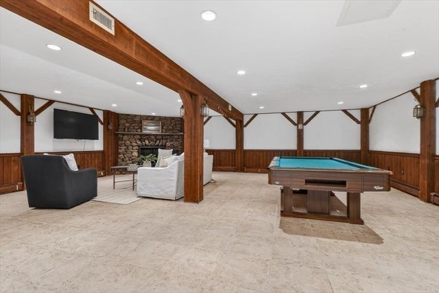 1 Grist Mill Lane, Hingham, MA 02043