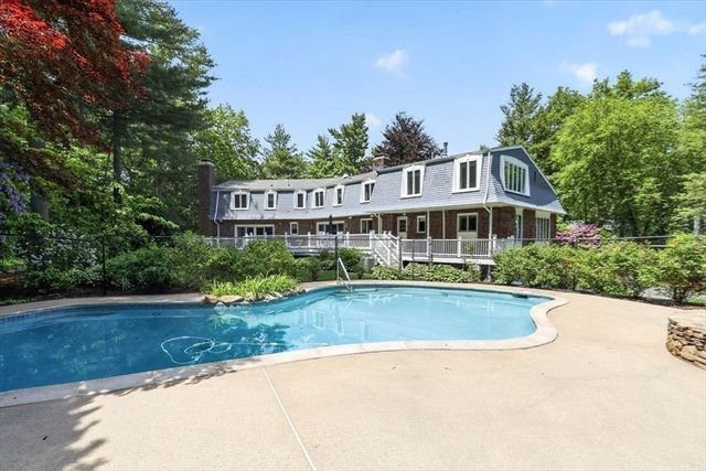 1 Grist Mill Lane, Hingham, MA 02043