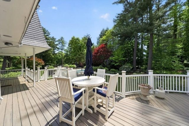 1 Grist Mill Lane, Hingham, MA 02043