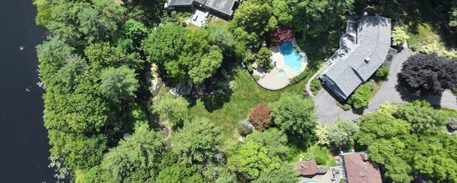 1 Grist Mill Lane, Hingham, MA 02043