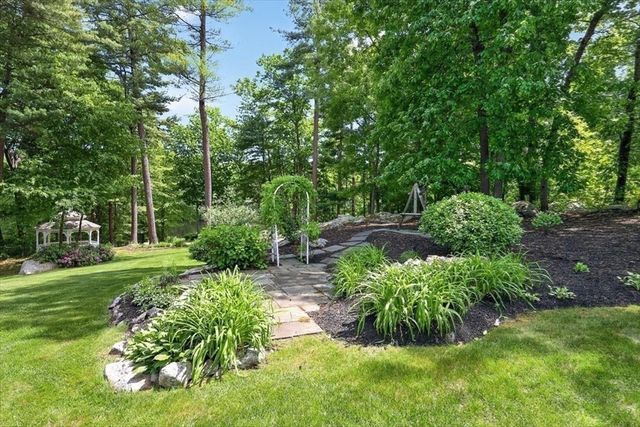 1 Grist Mill Lane, Hingham, MA 02043