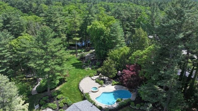 1 Grist Mill Lane, Hingham, MA 02043