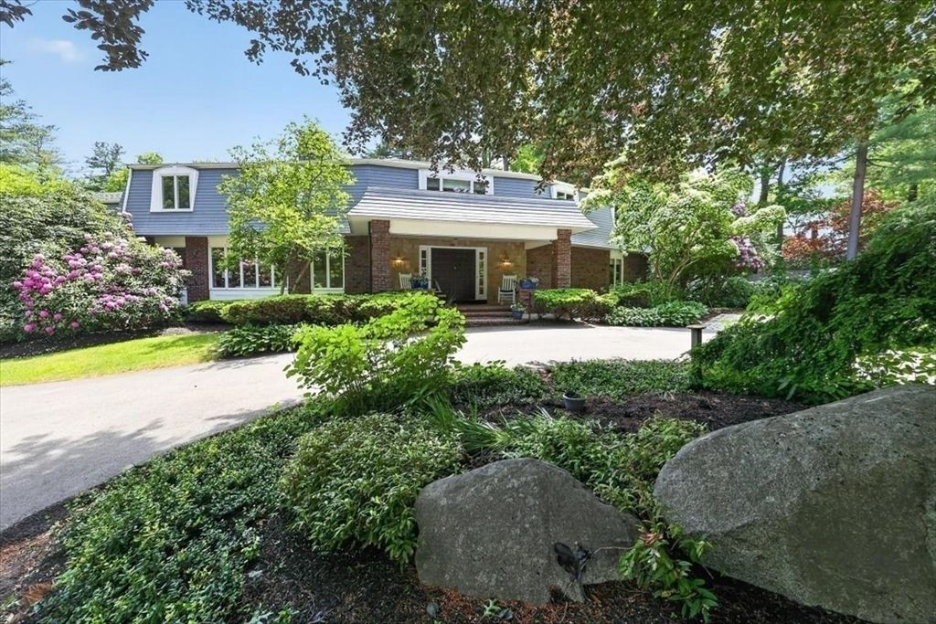 1 Grist Mill Lane, Hingham, MA 02043