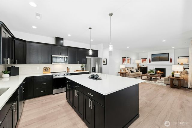 30327 11th Place S, Federal Way, WA 98003