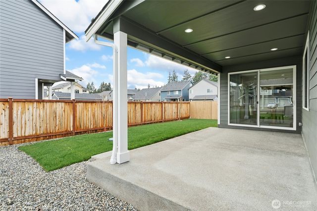 30327 11th Place S, Federal Way, WA 98003