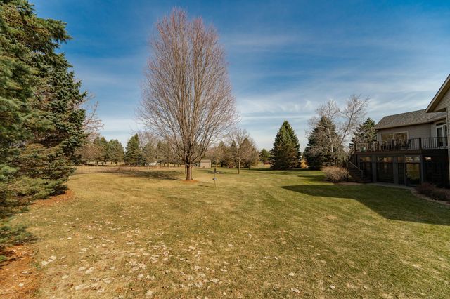 7005 Halifax Lane NW, Rochester, MN 55901