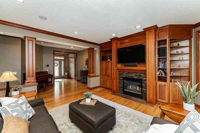 7005 Halifax Lane NW, Rochester, MN 55901