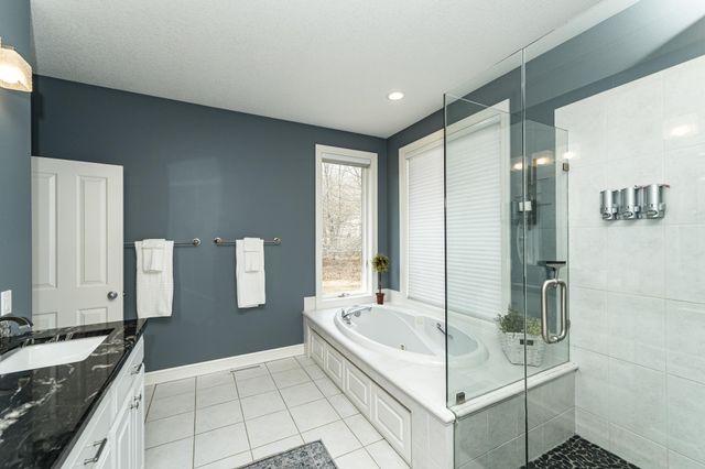 7005 Halifax Lane NW, Rochester, MN 55901