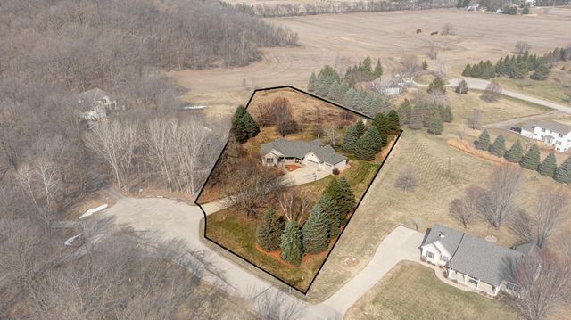 7005 Halifax Lane NW, Rochester, MN 55901