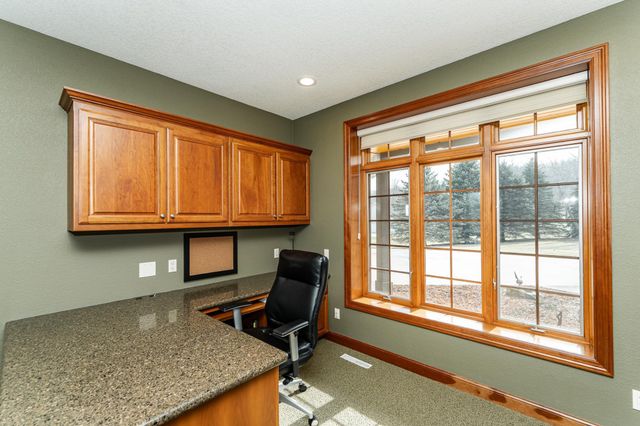 7005 Halifax Lane NW, Rochester, MN 55901