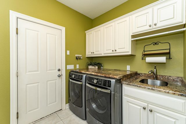 7005 Halifax Lane NW, Rochester, MN 55901