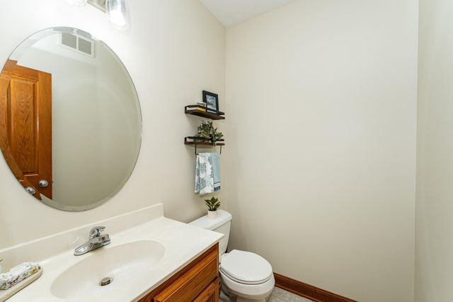 7005 Halifax Lane NW, Rochester, MN 55901