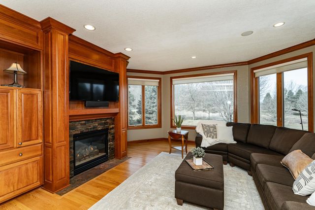 7005 Halifax Lane NW, Rochester, MN 55901