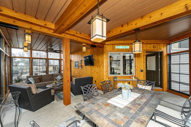 7005 Halifax Lane NW, Rochester, MN 55901