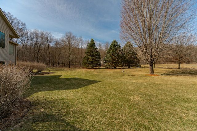 7005 Halifax Lane NW, Rochester, MN 55901