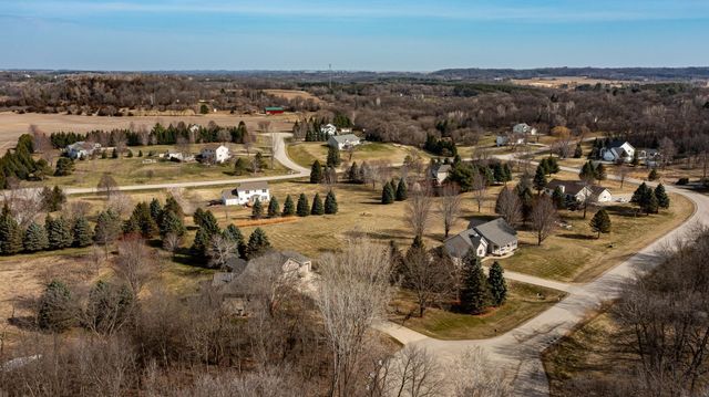 7005 Halifax Lane NW, Rochester, MN 55901