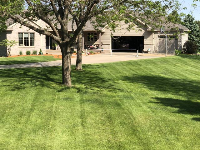 7005 Halifax Lane NW, Rochester, MN 55901