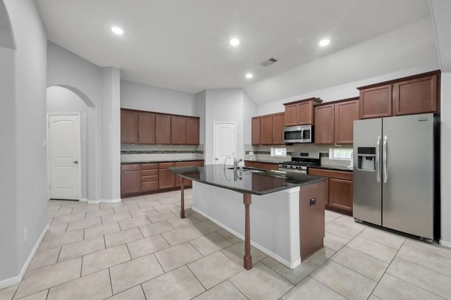 5615 Glenfield Spring Lane, Spring, TX 77389