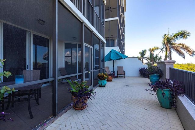 3329 SUNSET KEY CIRCLE 107, Punta Gorda, FL 33955