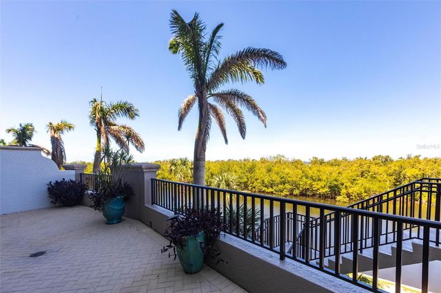 3329 SUNSET KEY CIRCLE 107, Punta Gorda, FL 33955