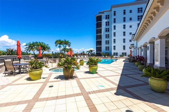 3329 SUNSET KEY CIRCLE 107, Punta Gorda, FL 33955