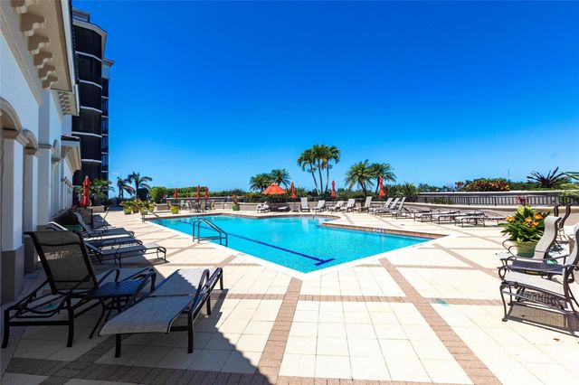 3329 SUNSET KEY CIRCLE 107, Punta Gorda, FL 33955
