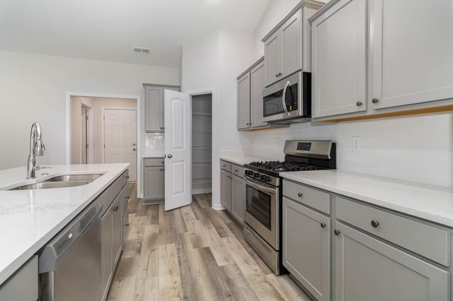 215 Stillbrook Dr., Longs, SC 29568