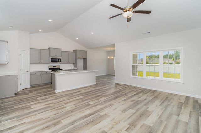 215 Stillbrook Dr., Longs, SC 29568