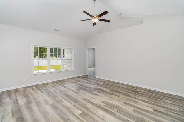 215 Stillbrook Dr., Longs, SC 29568