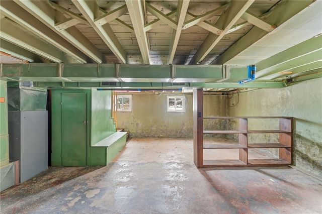 92 Rockland Avenue, Woonsocket, RI 02895