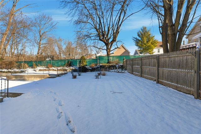 92 Rockland Avenue, Woonsocket, RI 02895