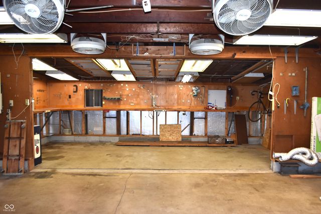 638 Byland Drive, Beech Grove, IN 46107