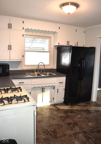 638 Byland Drive, Beech Grove, IN 46107