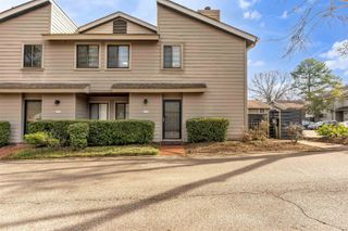 1804 BIRCH POST CV # 119, Germantown, TN 38138