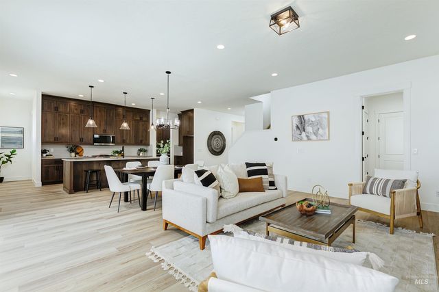 12705 S Lenora Pl., Nampa, ID 83686