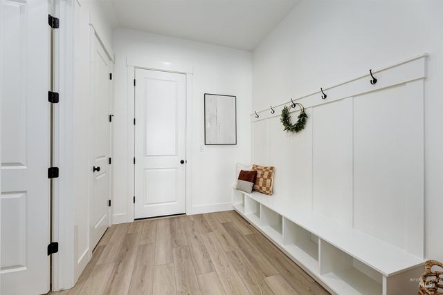 12705 S Lenora Pl., Nampa, ID 83686