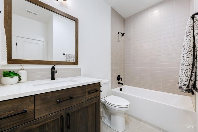 12705 S Lenora Pl., Nampa, ID 83686