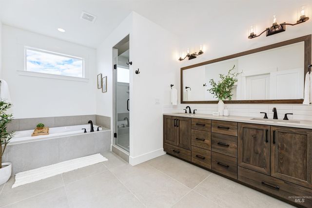 12705 S Lenora Pl., Nampa, ID 83686