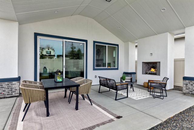 12705 S Lenora Pl., Nampa, ID 83686