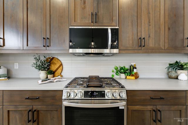 12705 S Lenora Pl., Nampa, ID 83686