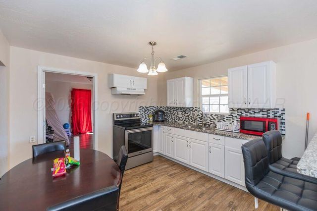 2106 SW 1ST Avenue, Amarillo, TX 79106