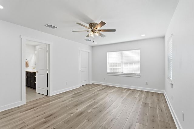 2518 W Amherst Avenue, Dallas, TX 75235