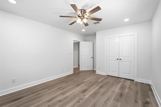 2518 W Amherst Avenue, Dallas, TX 75235